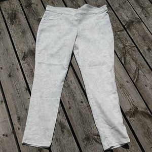 Denver Hayes stretchy jeans
